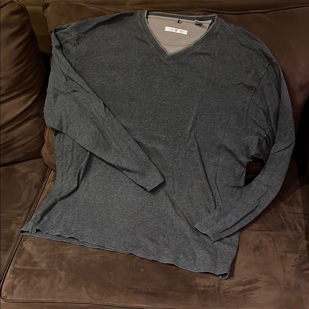 Geoffrey Beene Charcoal V-Neck Pullover
